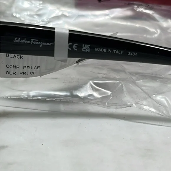 SALVATORE FERRAGOMO BLACK SUNGLASSES NWT - Picture 5 of 16
